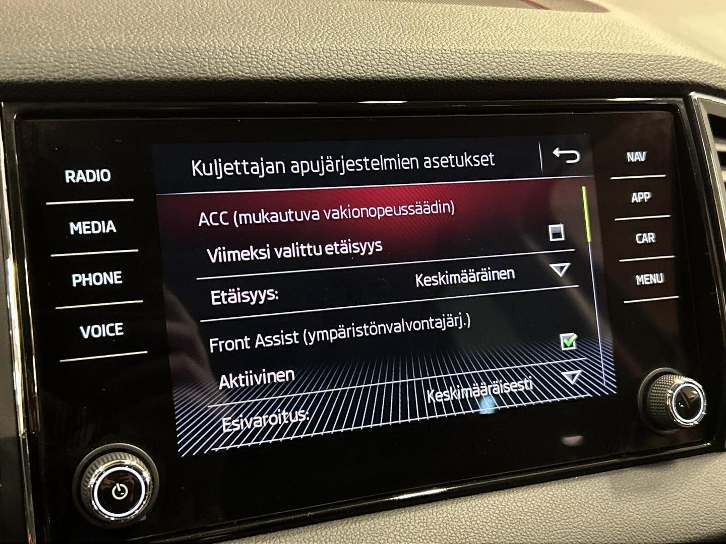 SKODA Karoq 2019