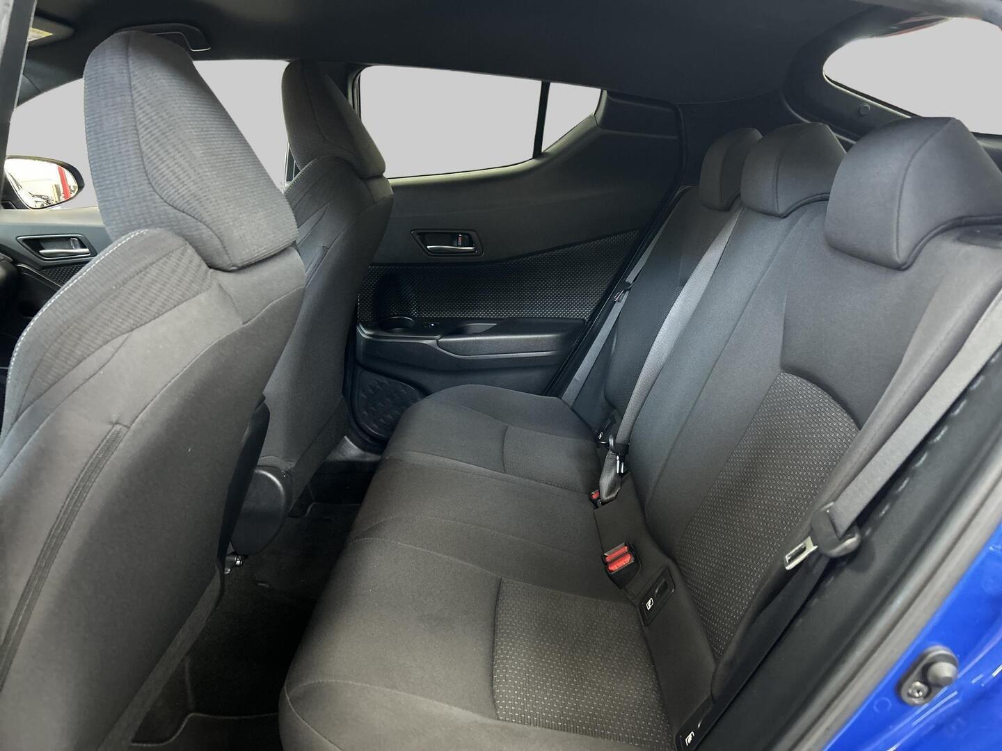 TOYOTA C-HR 2018