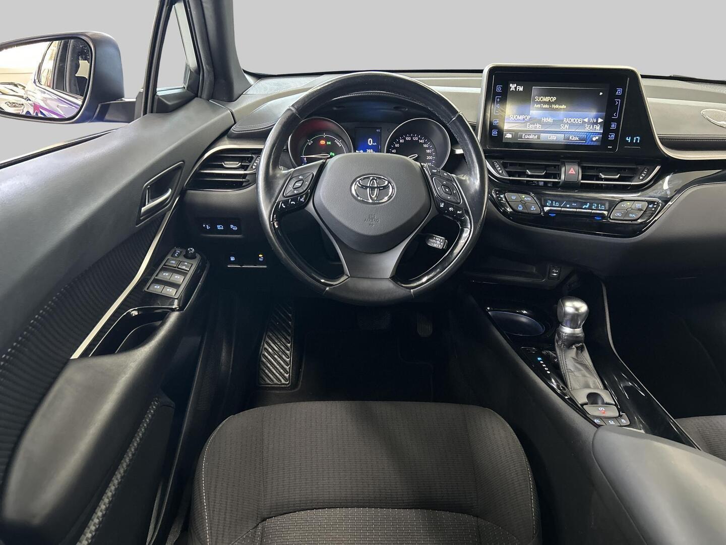 TOYOTA C-HR 2018