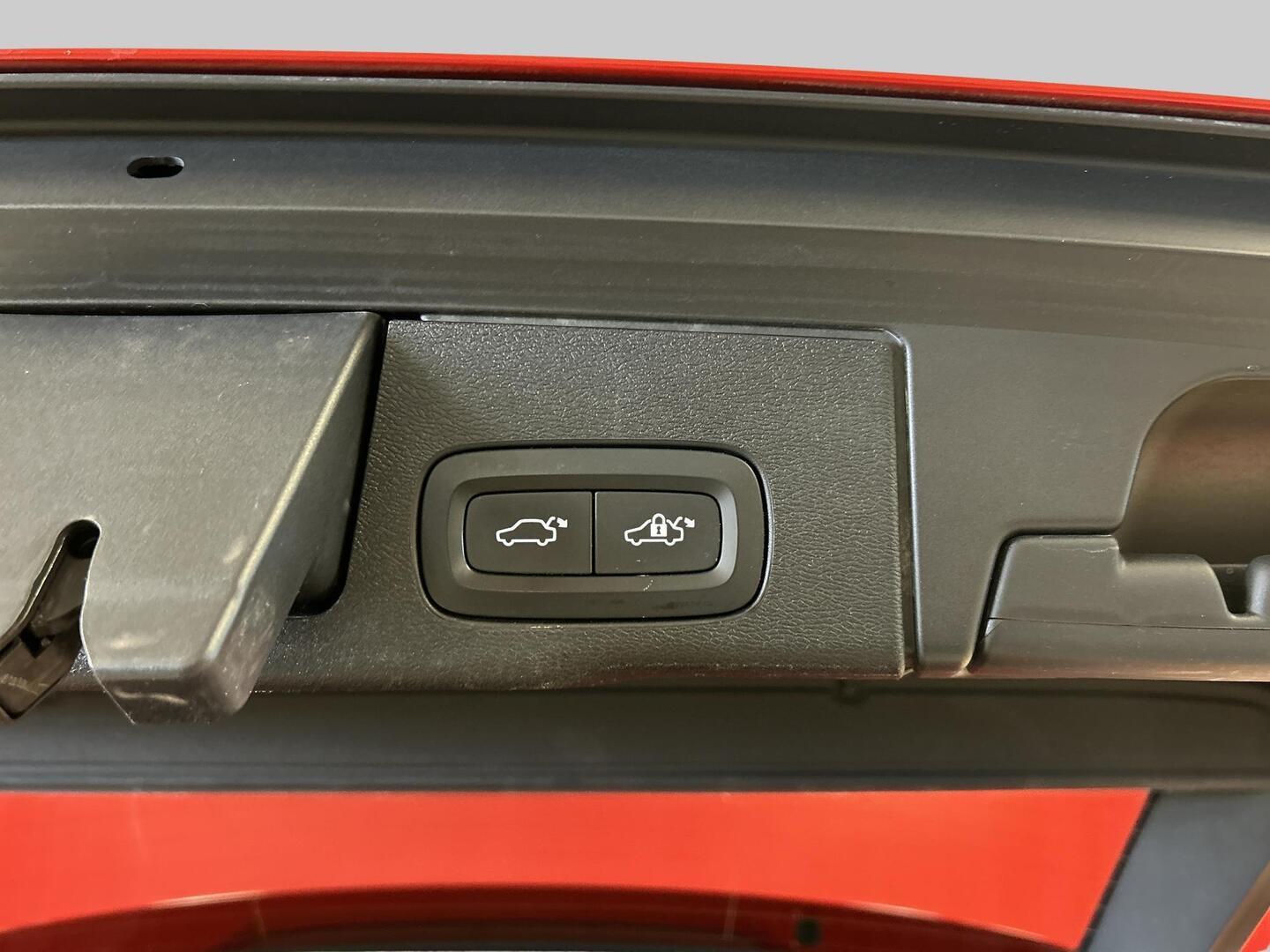 VOLVO XC60 2019