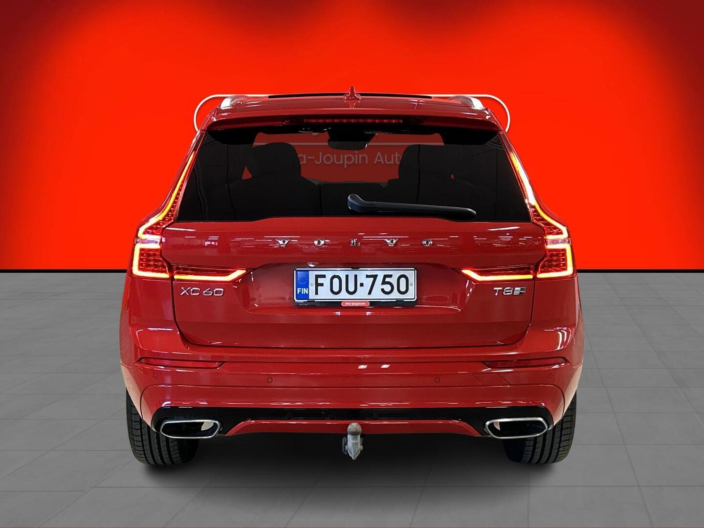 VOLVO XC60 2019