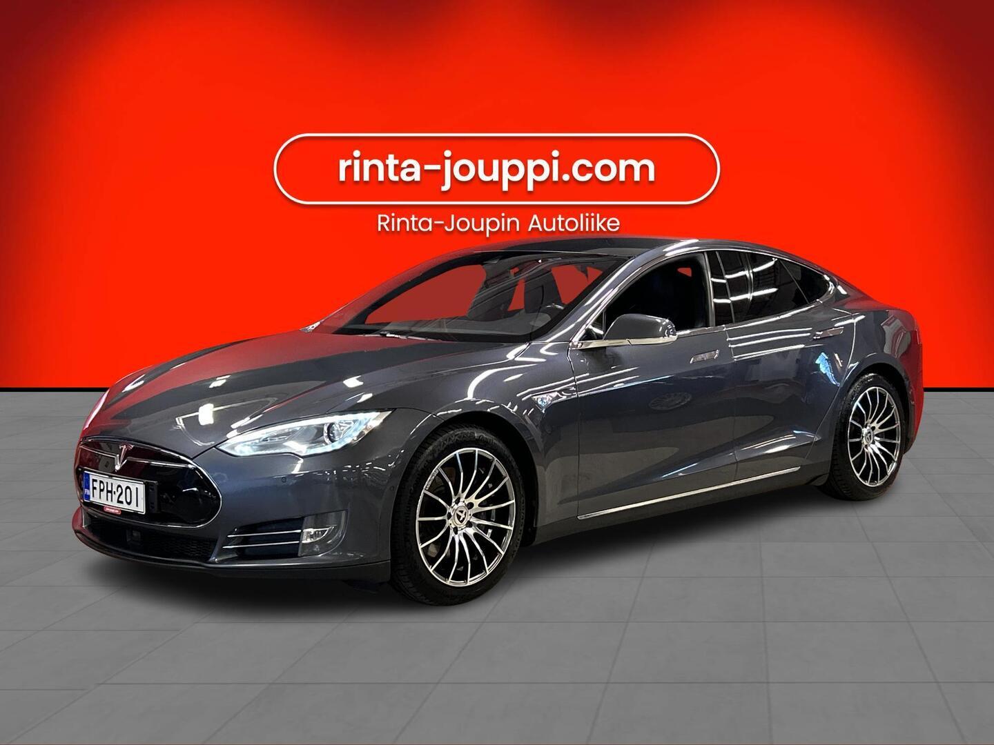 TESLA Model S 2015