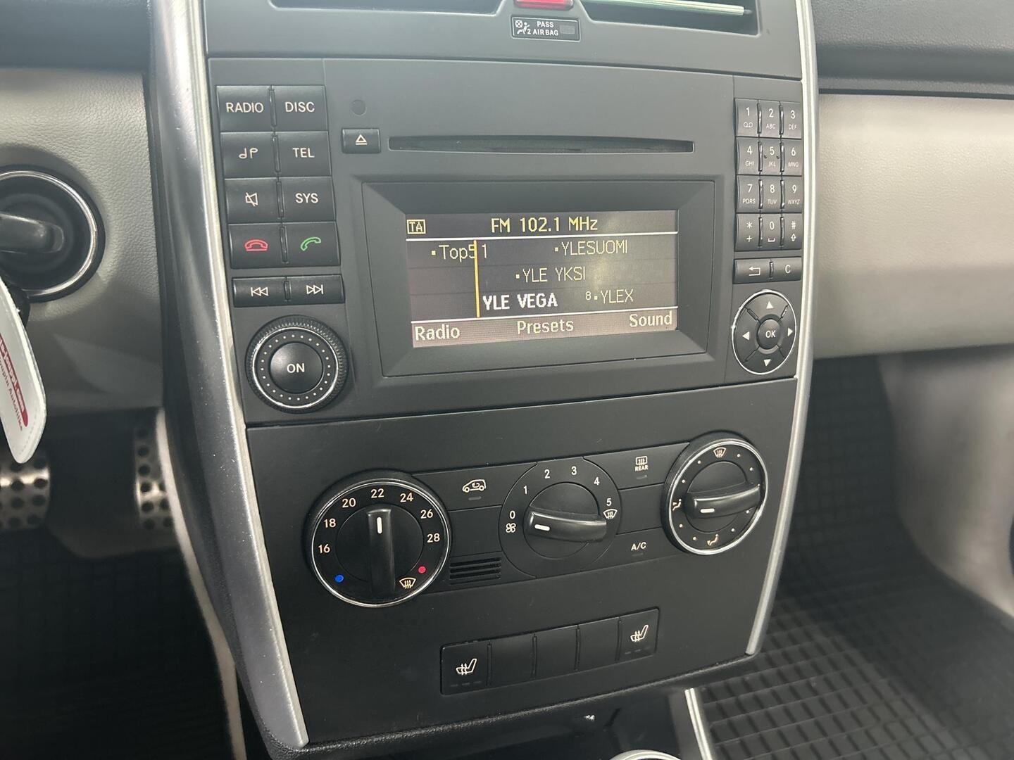 MERCEDES-BENZ A 2008