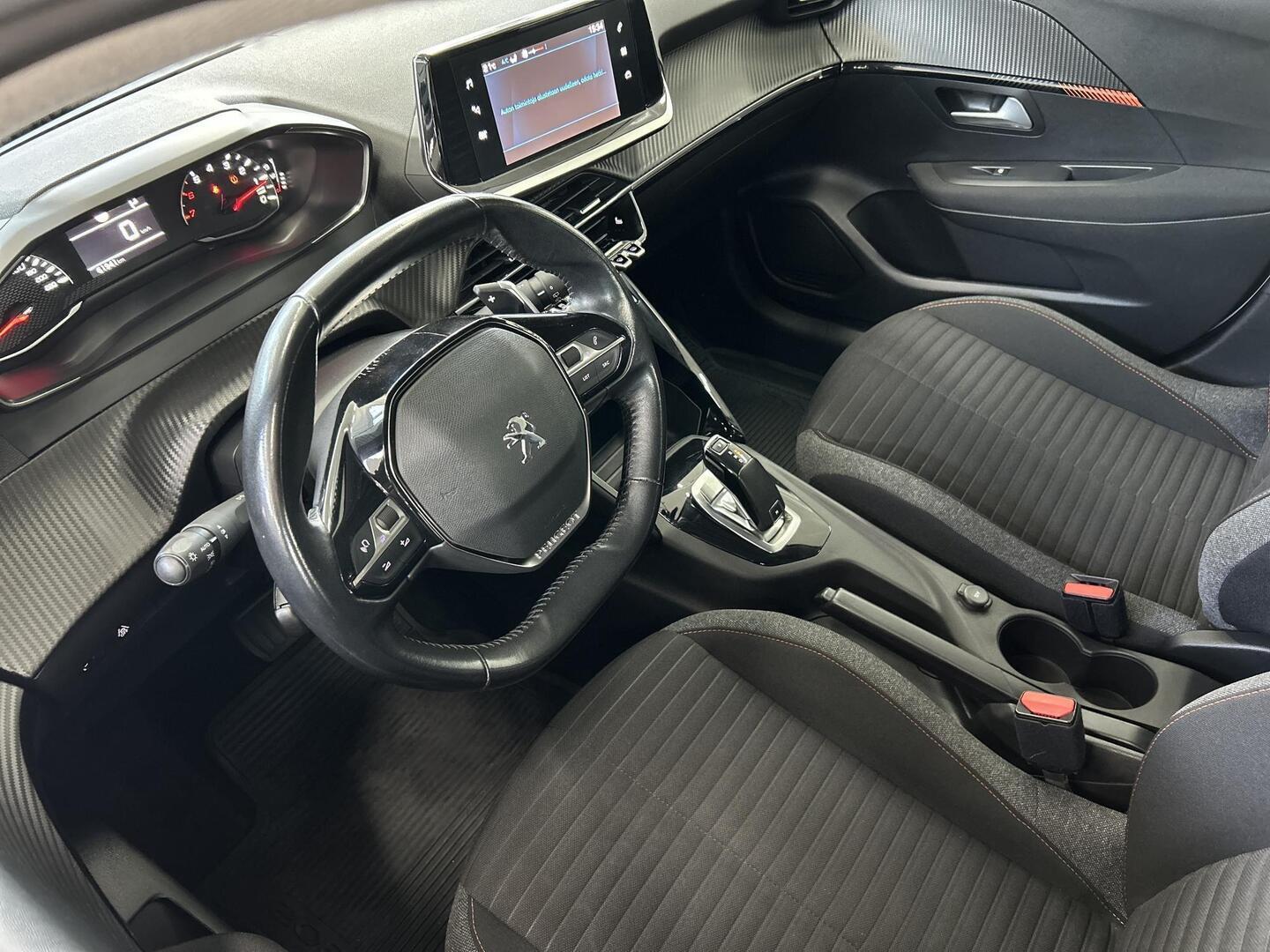 PEUGEOT 208 2020