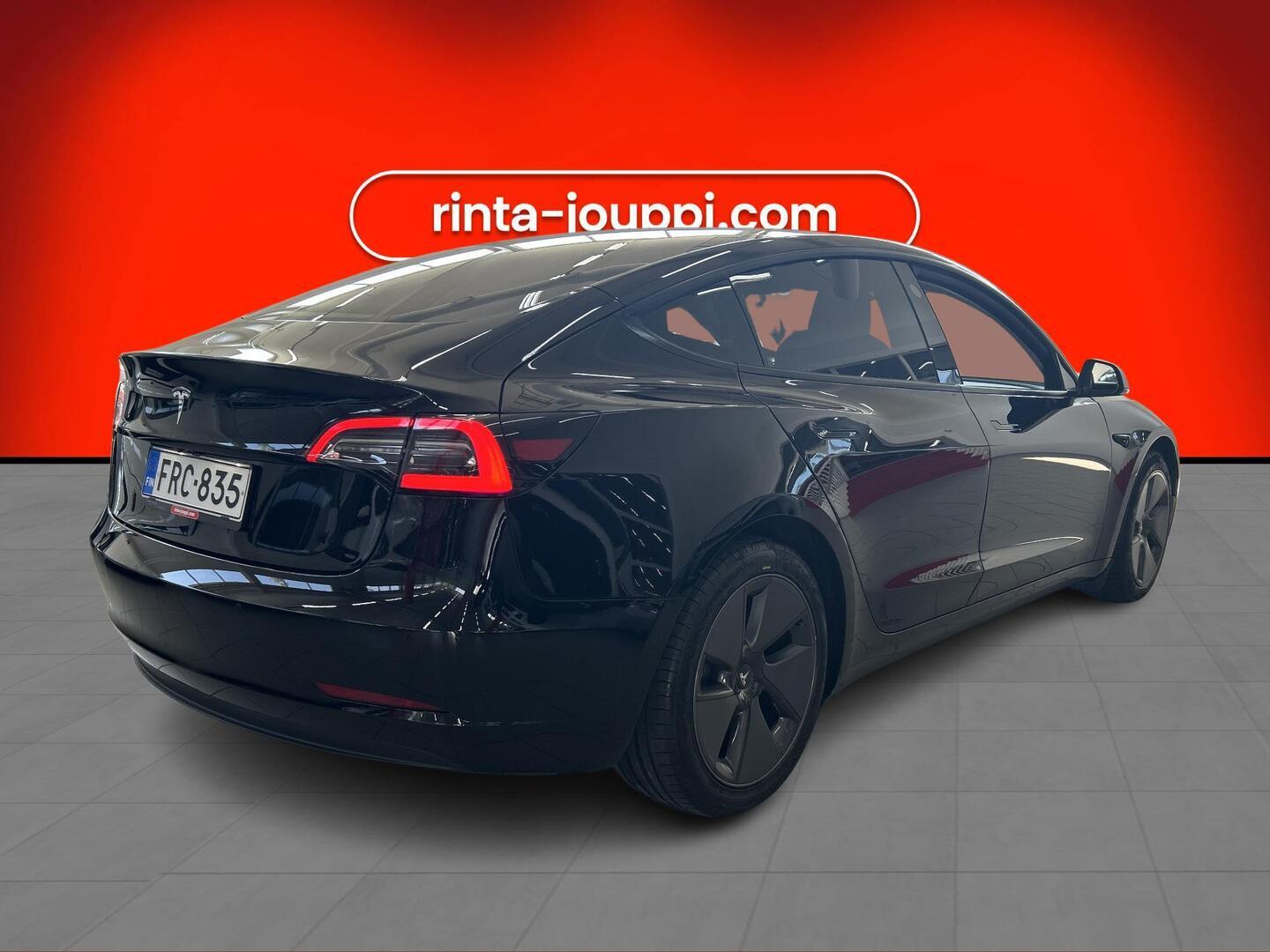 TESLA Model 3 2021