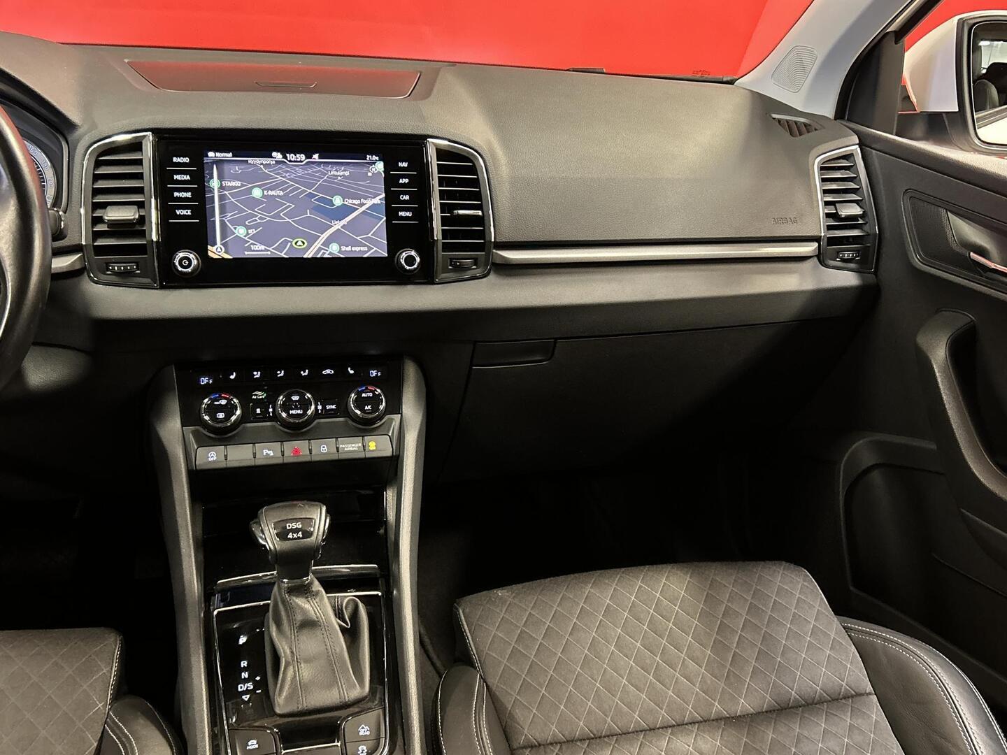 SKODA KAROQ 2021