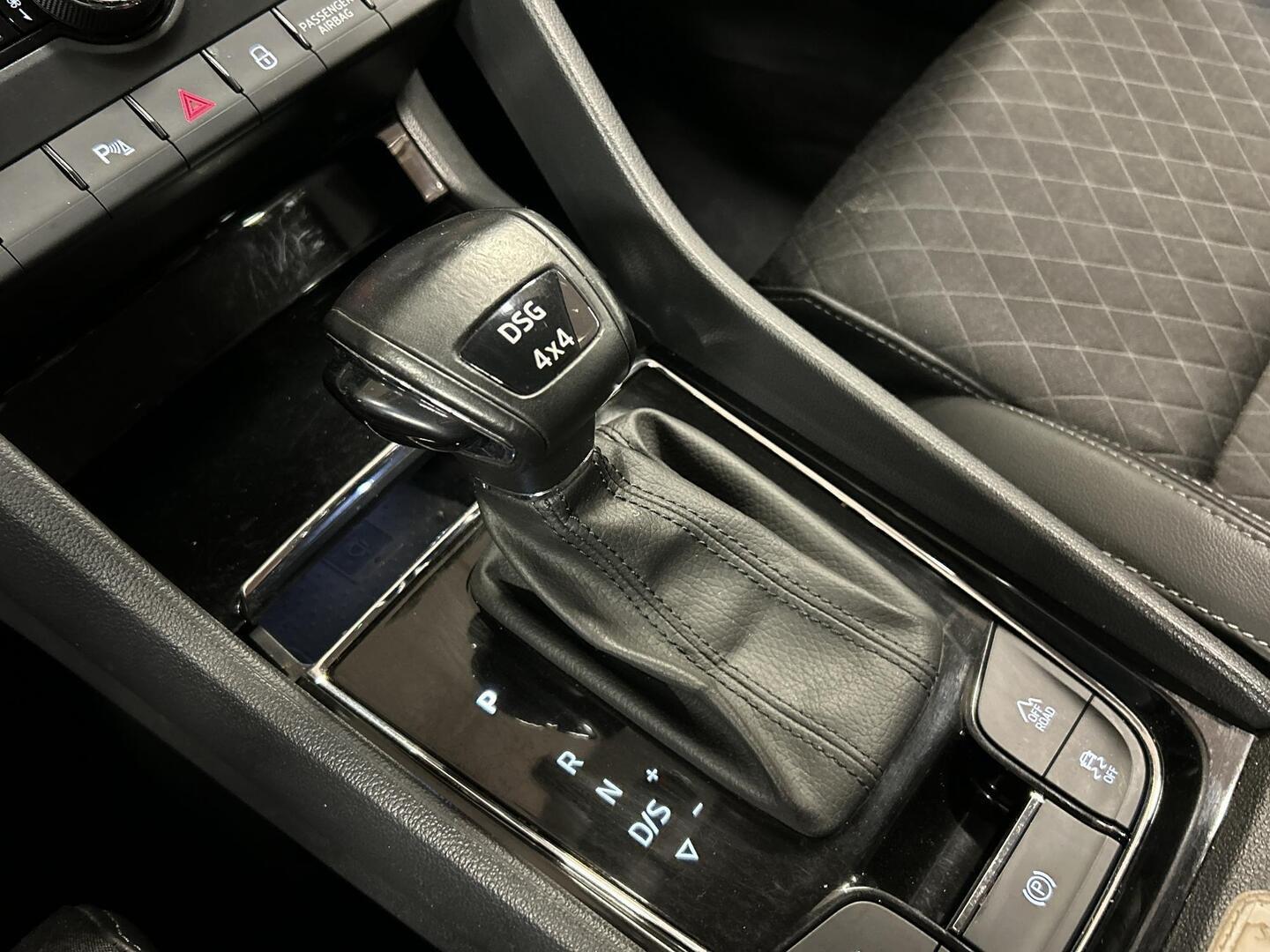 SKODA KAROQ 2021