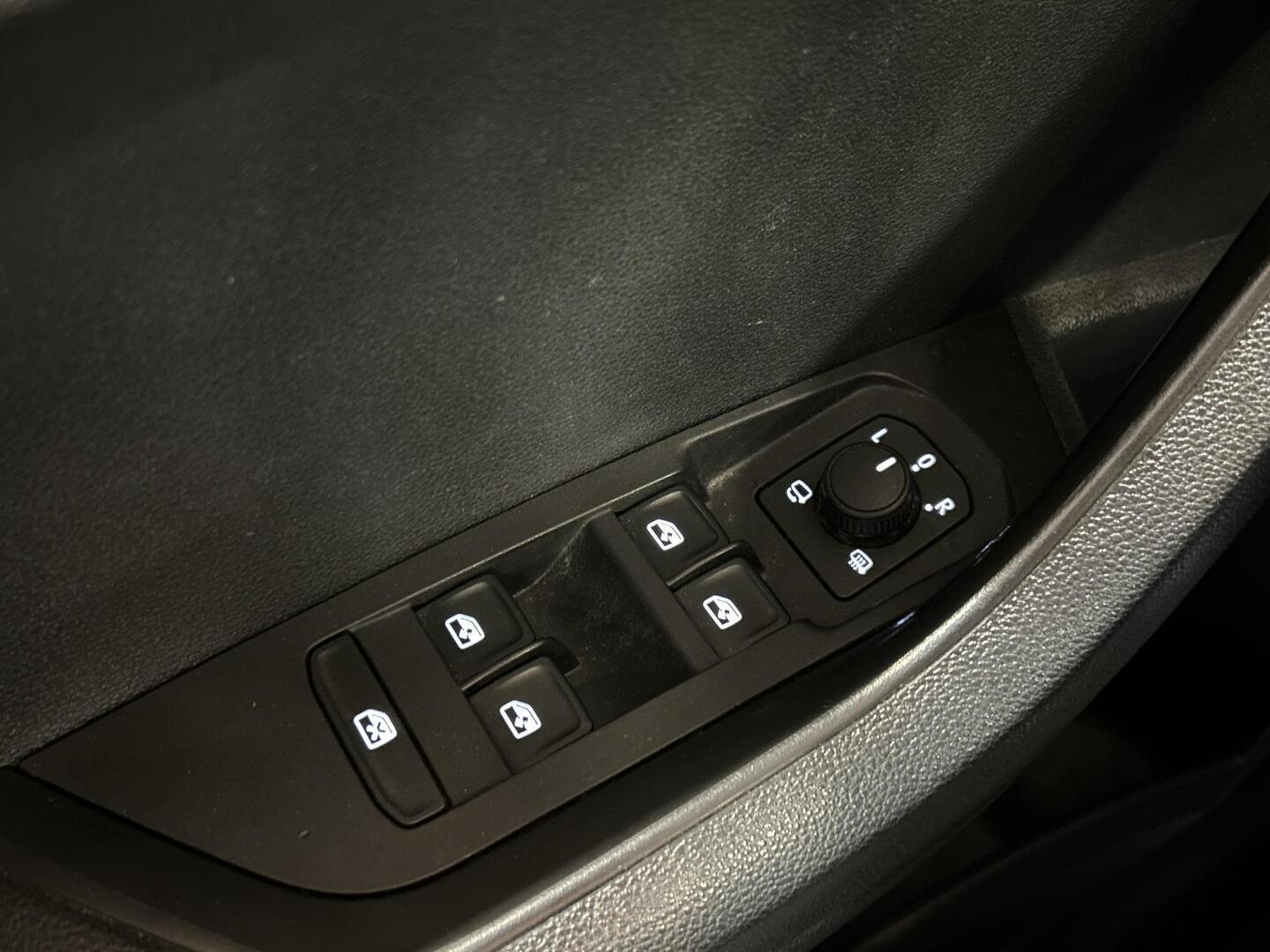 SKODA KAROQ 2021