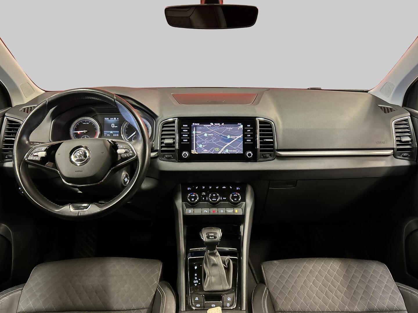 SKODA KAROQ 2021