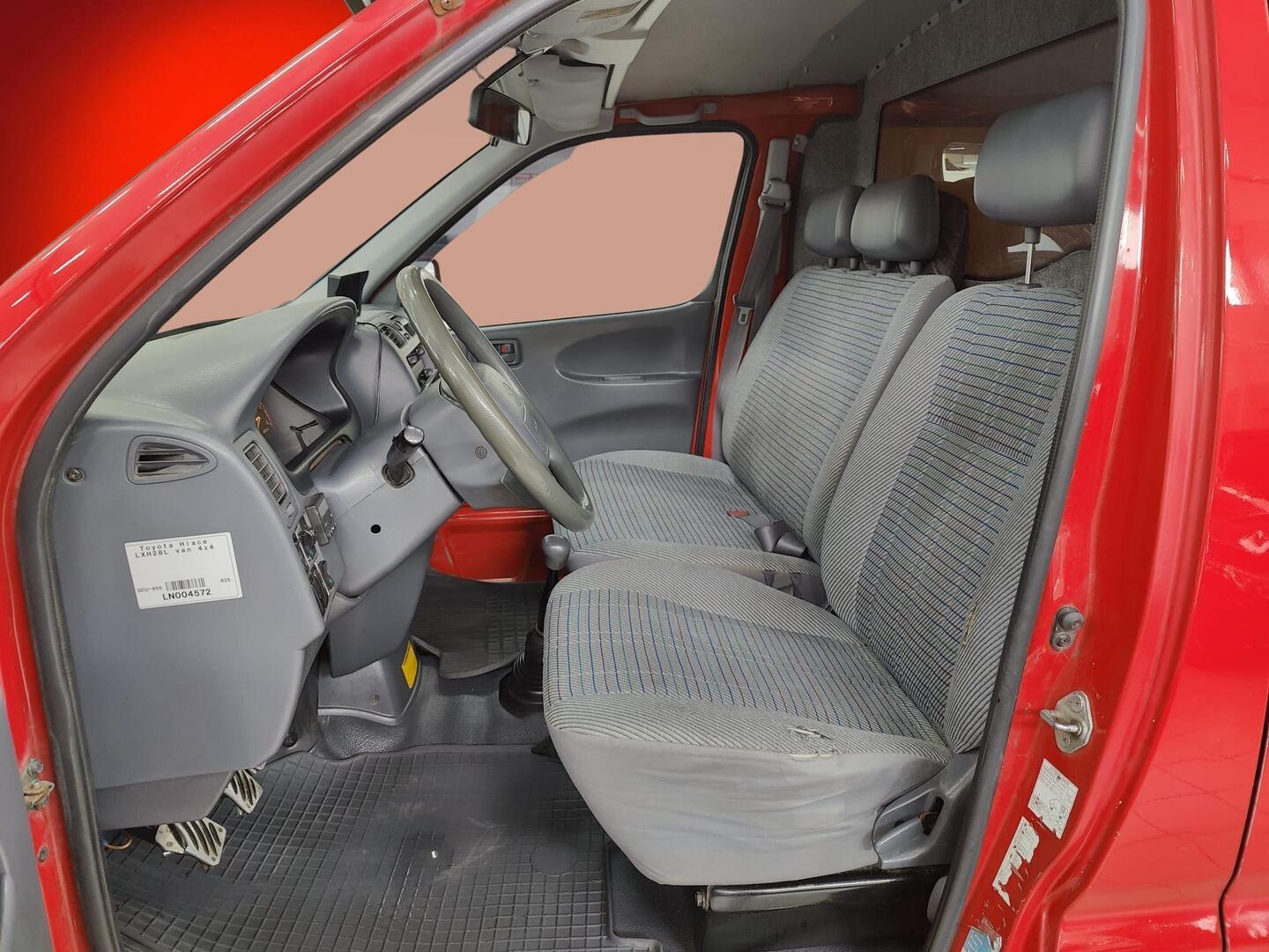 TOYOTA Hiace 1998