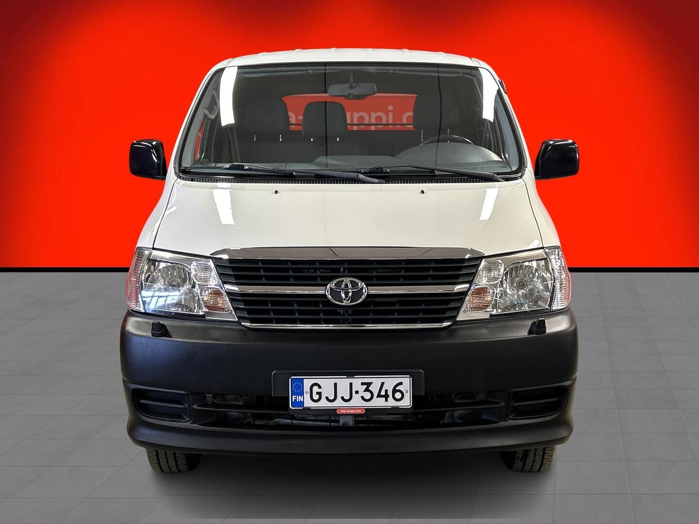 TOYOTA Hiace 2011