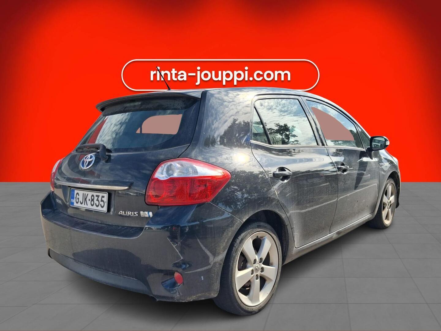 TOYOTA Auris 2011