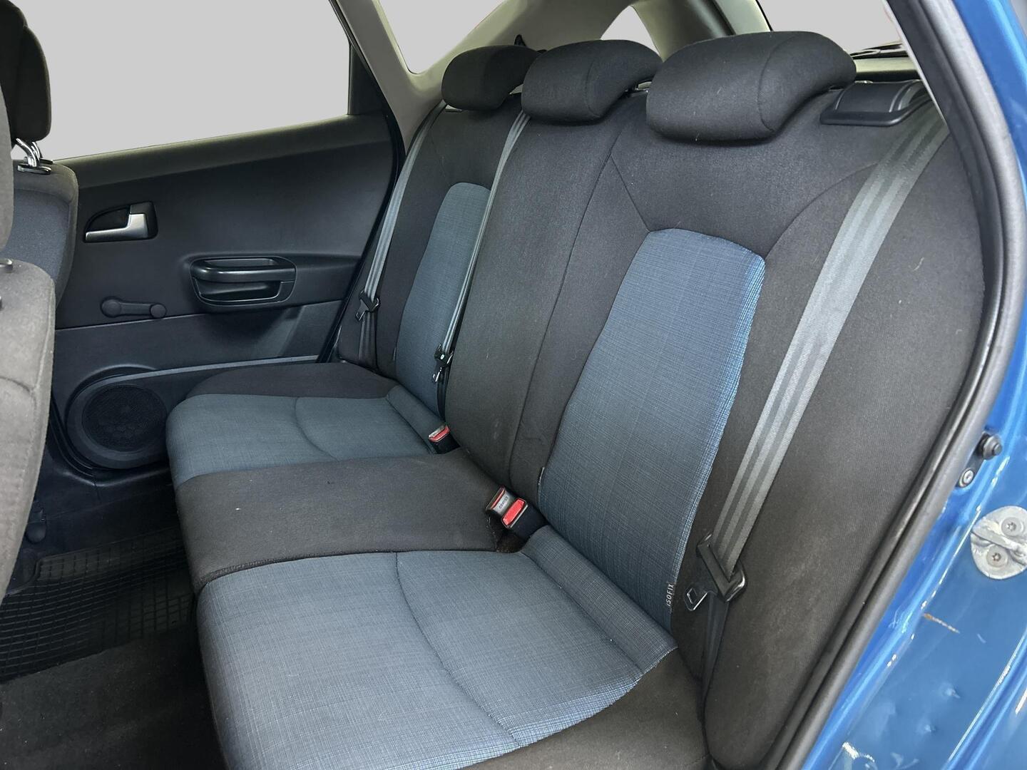 KIA cee'd 2011
