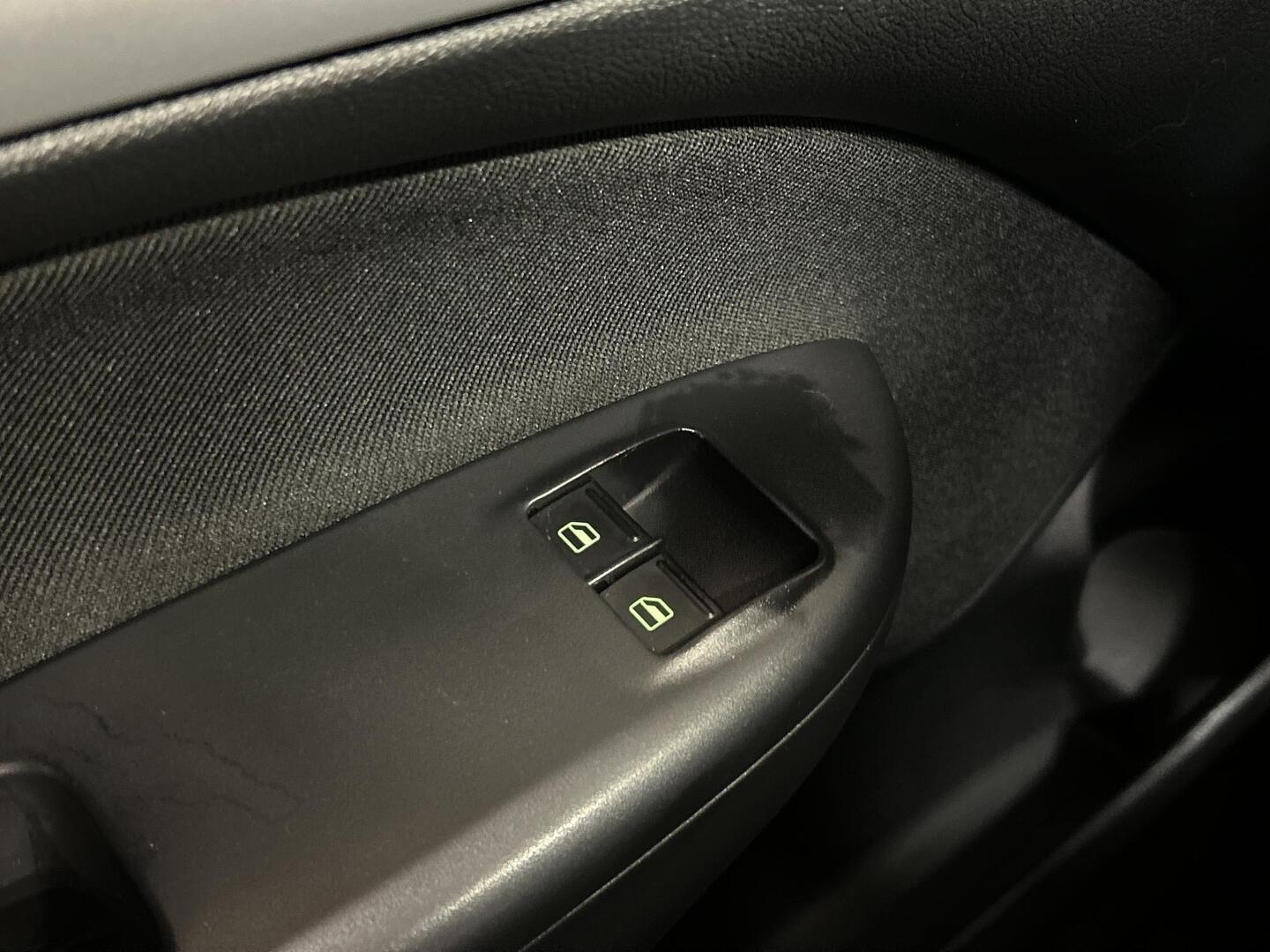 SKODA Octavia 2012
