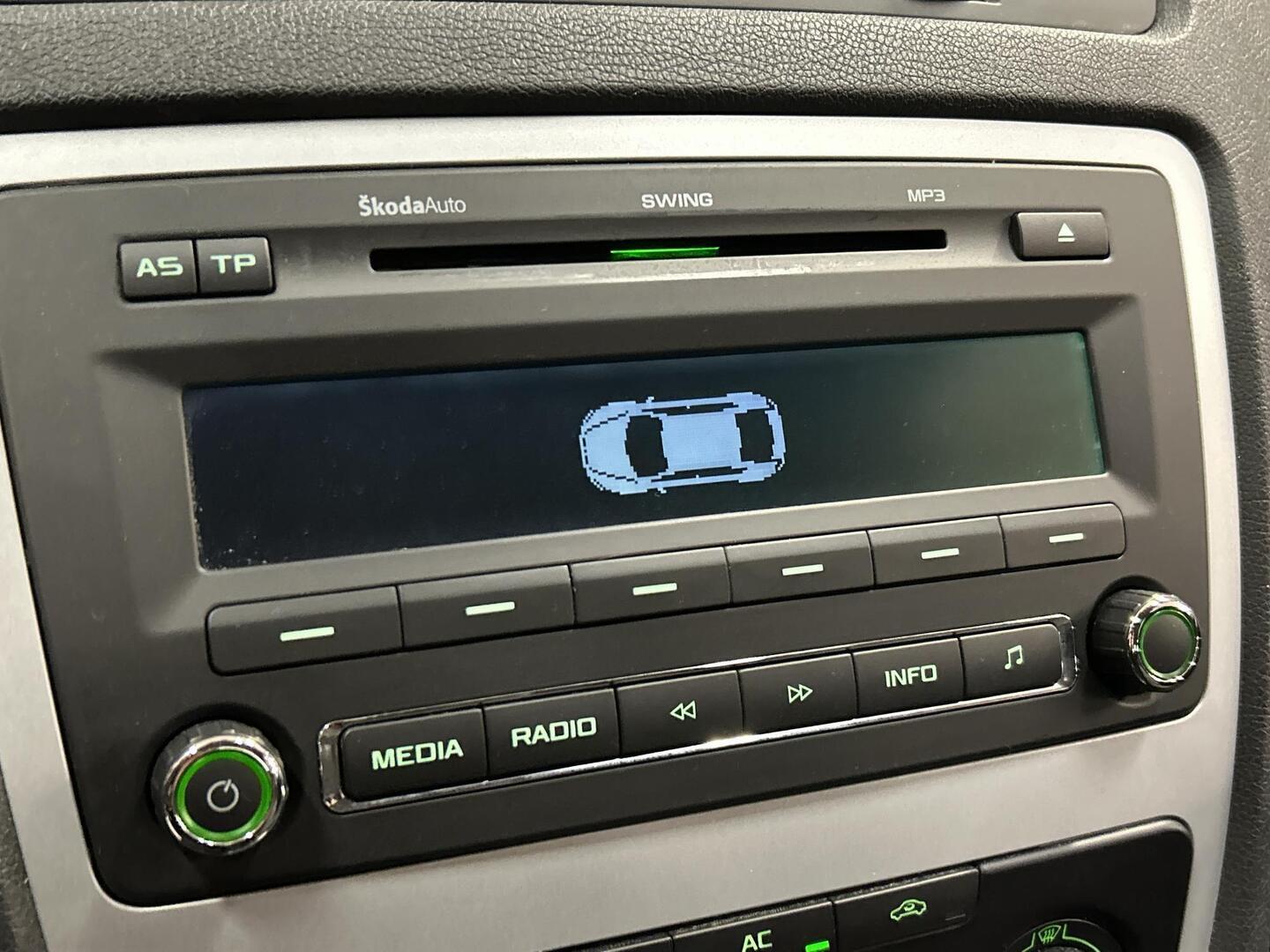 SKODA Octavia 2012