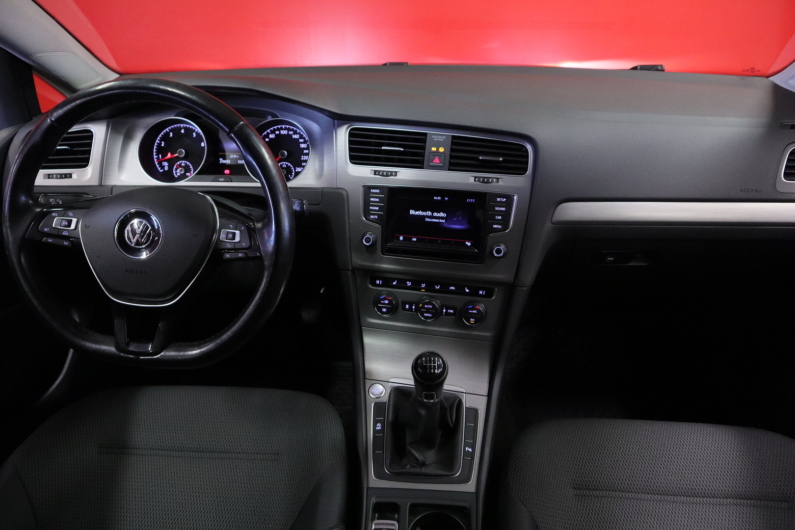 VOLKSWAGEN Golf 2015