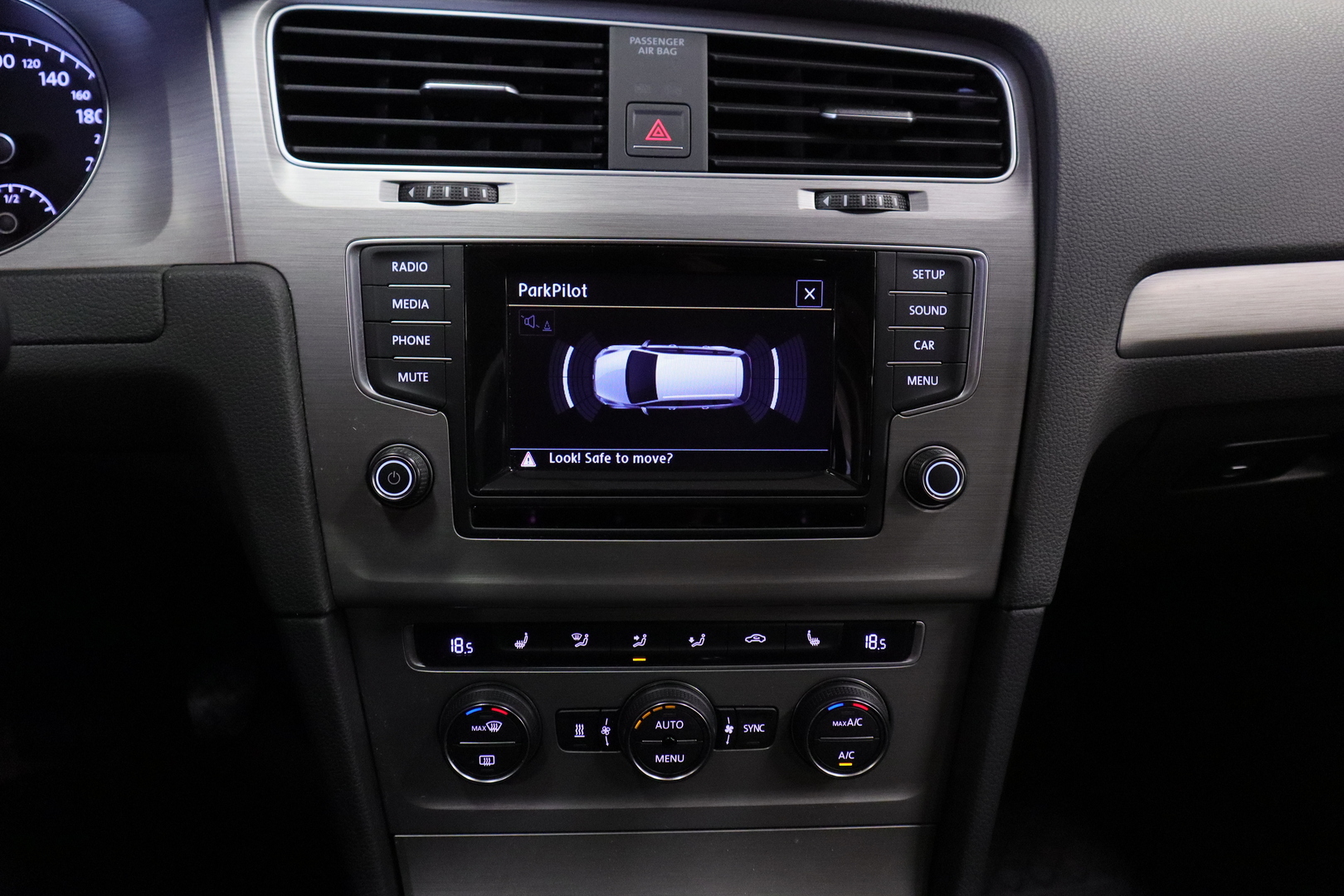 VOLKSWAGEN Golf 2015