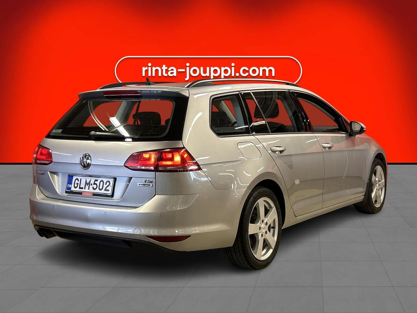 VOLKSWAGEN Golf 2015