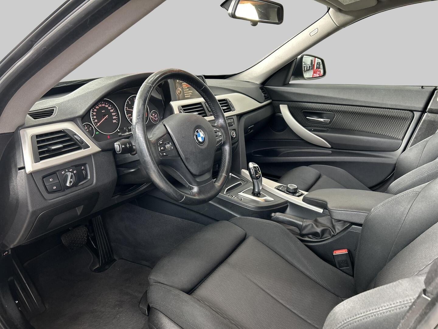 BMW 320 Gran Turismo 2015