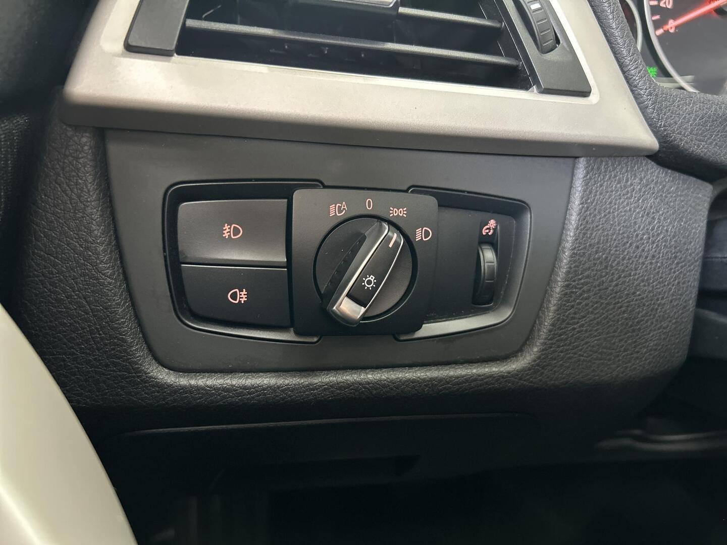 BMW 320 Gran Turismo 2015