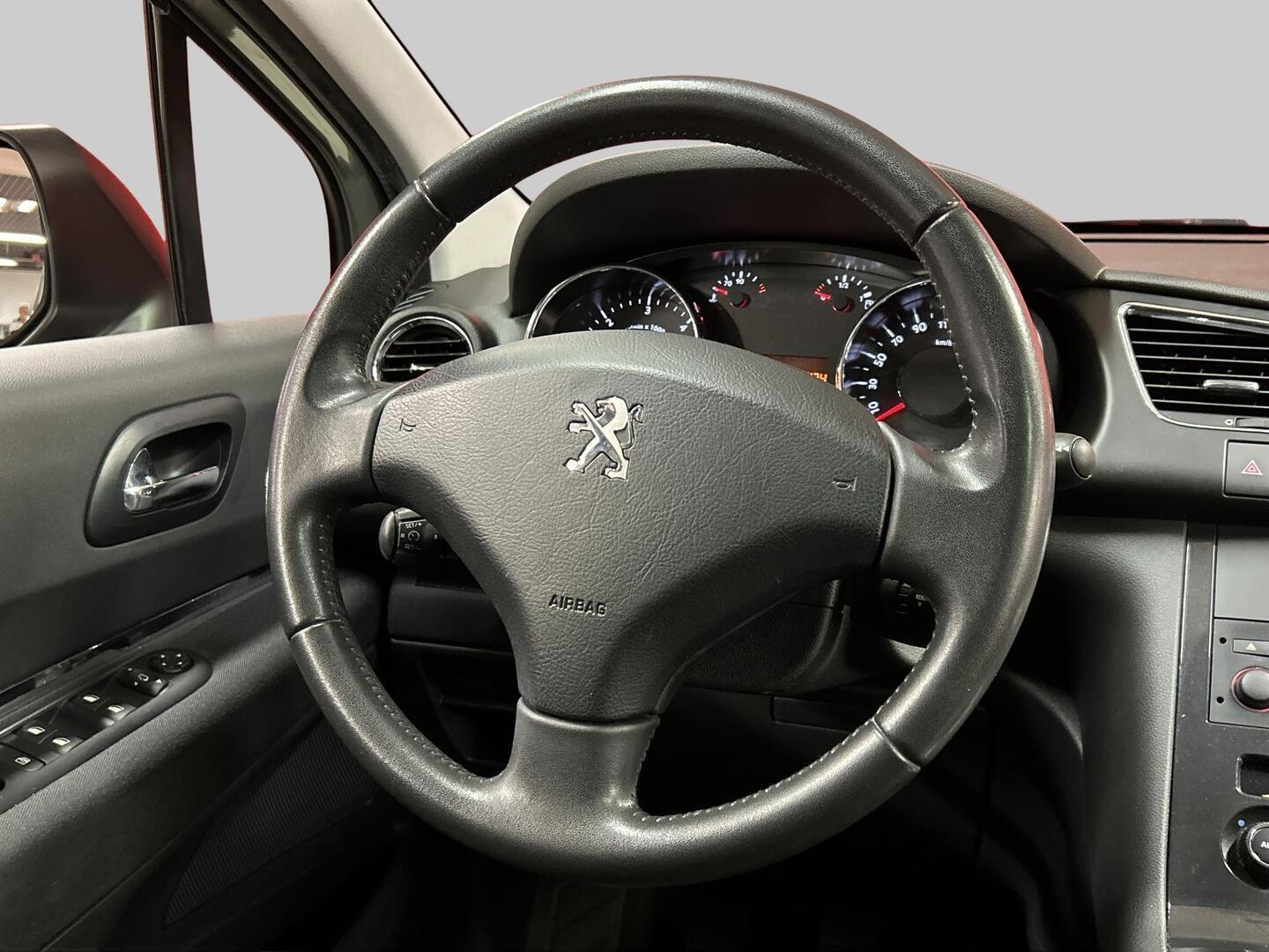 PEUGEOT 3008 2016