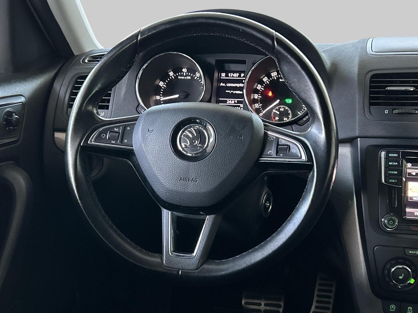 SKODA Yeti 2016