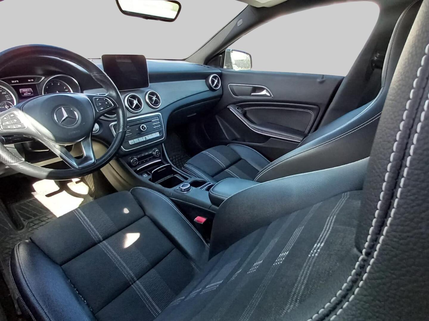 MERCEDES-BENZ CLA 2018