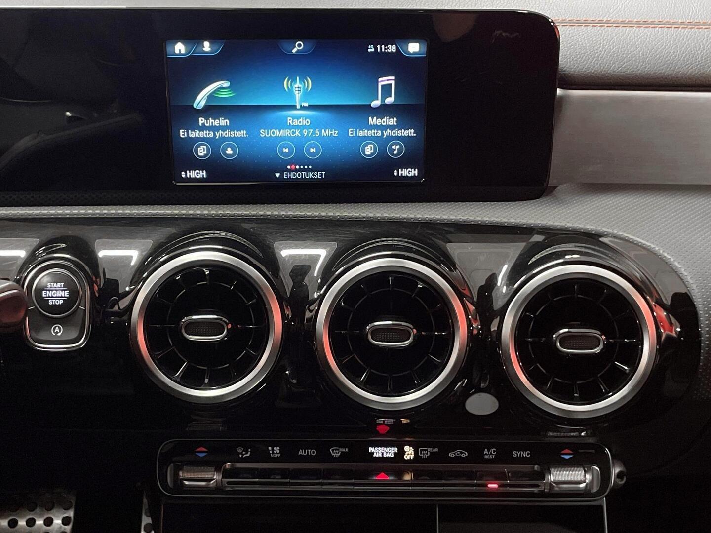 MERCEDES-BENZ CLA 2019