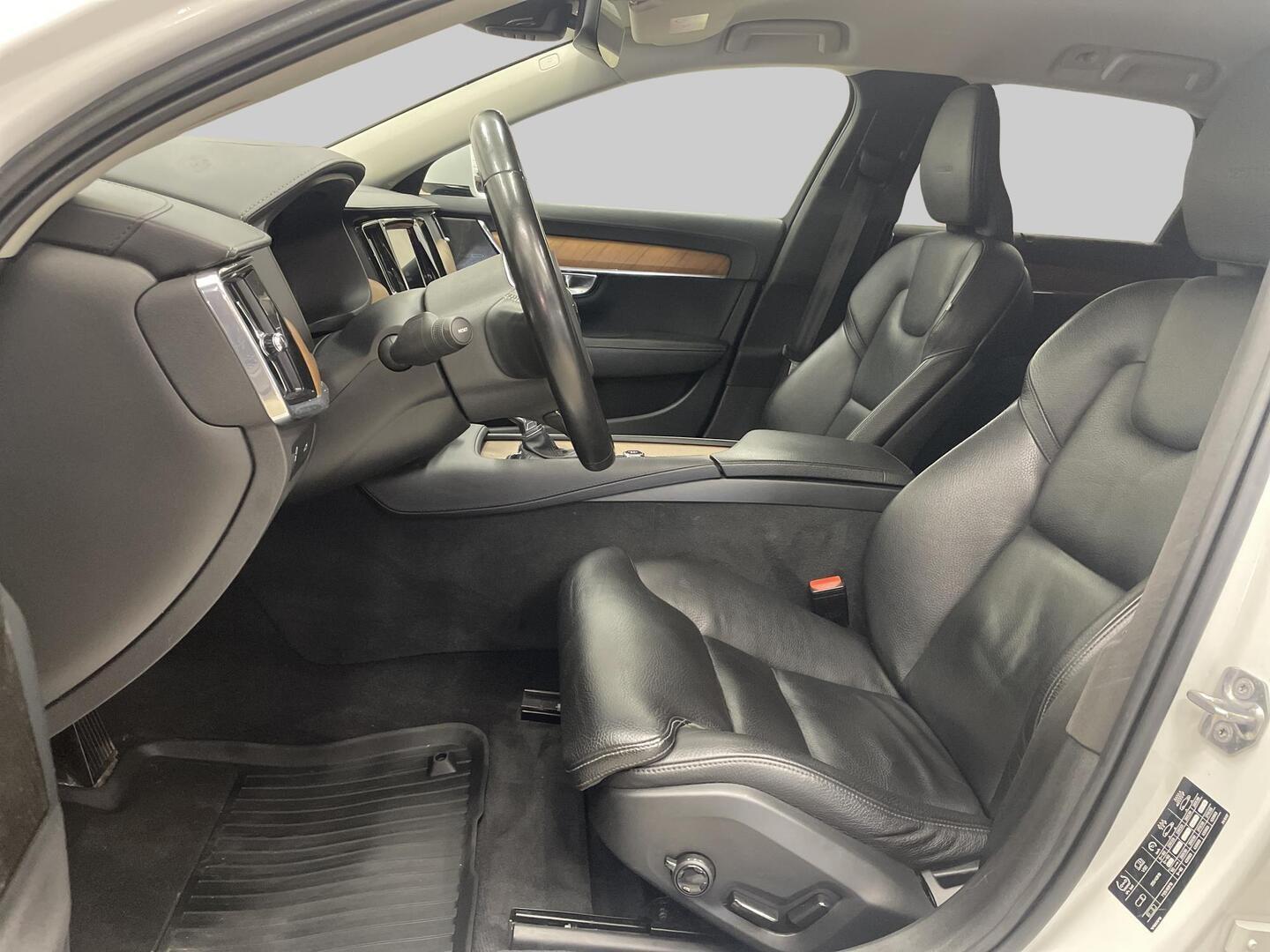VOLVO V90 2019