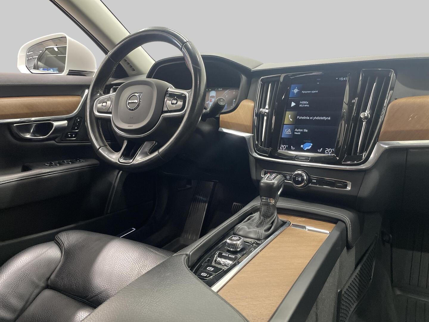 VOLVO V90 2019