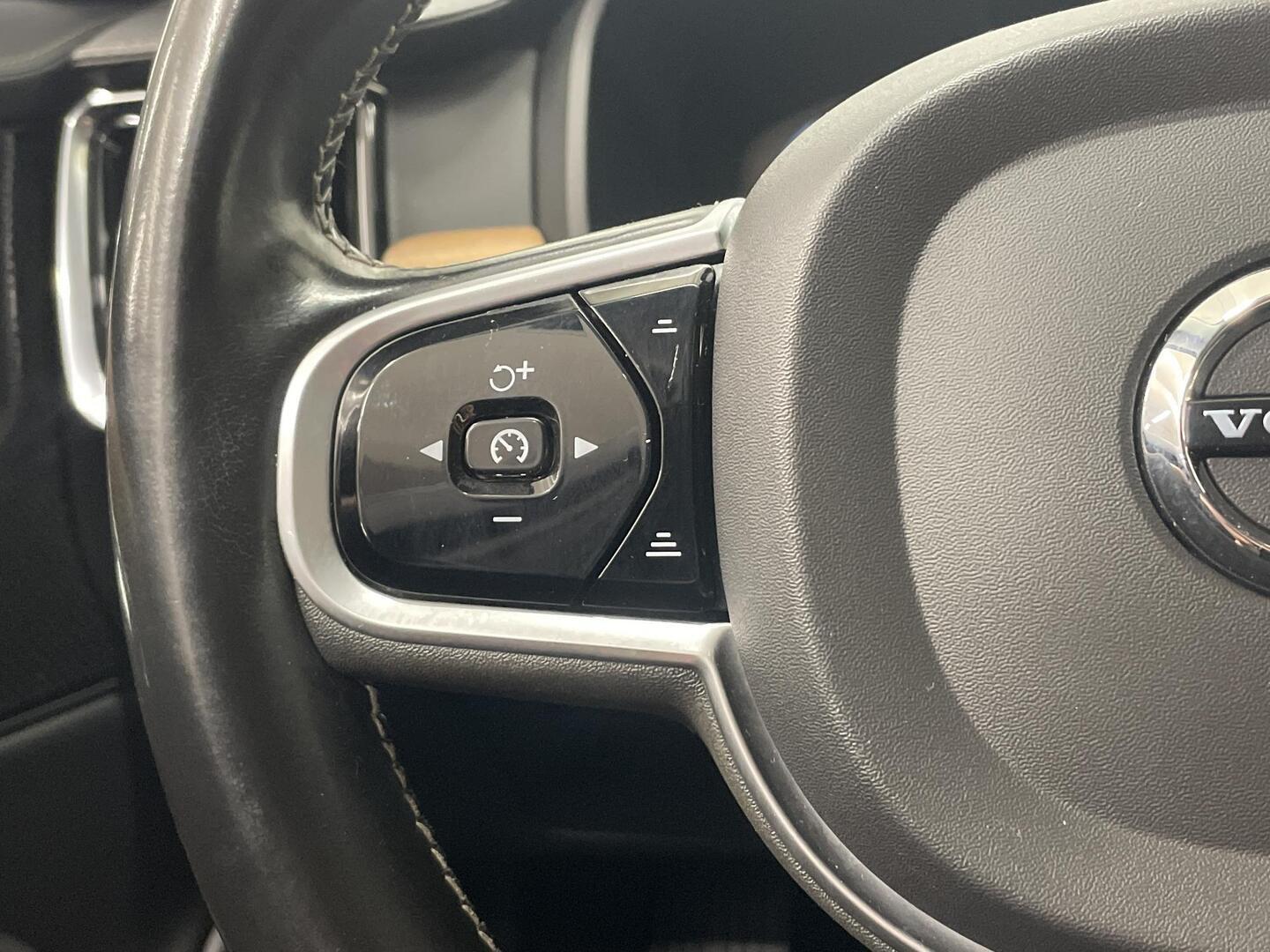 VOLVO V90 2019