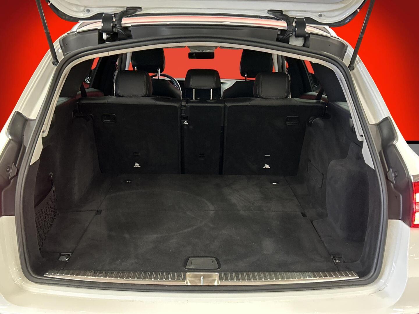 MERCEDES-BENZ E 2018