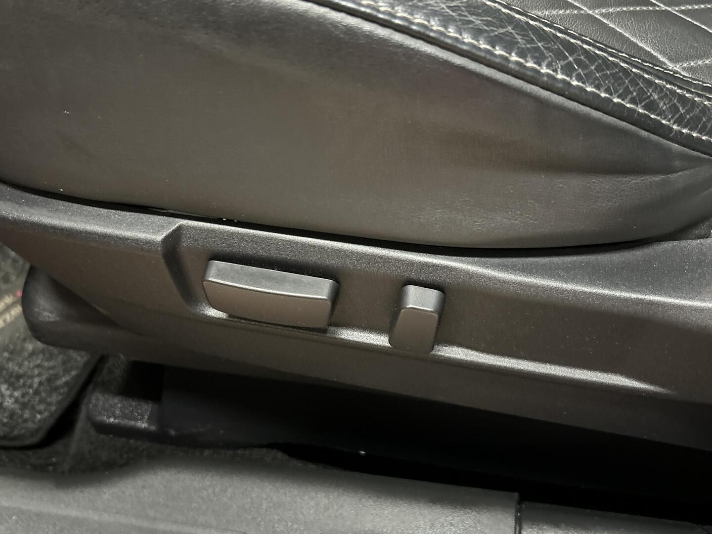 MITSUBISHI Outlander PHEV 2019