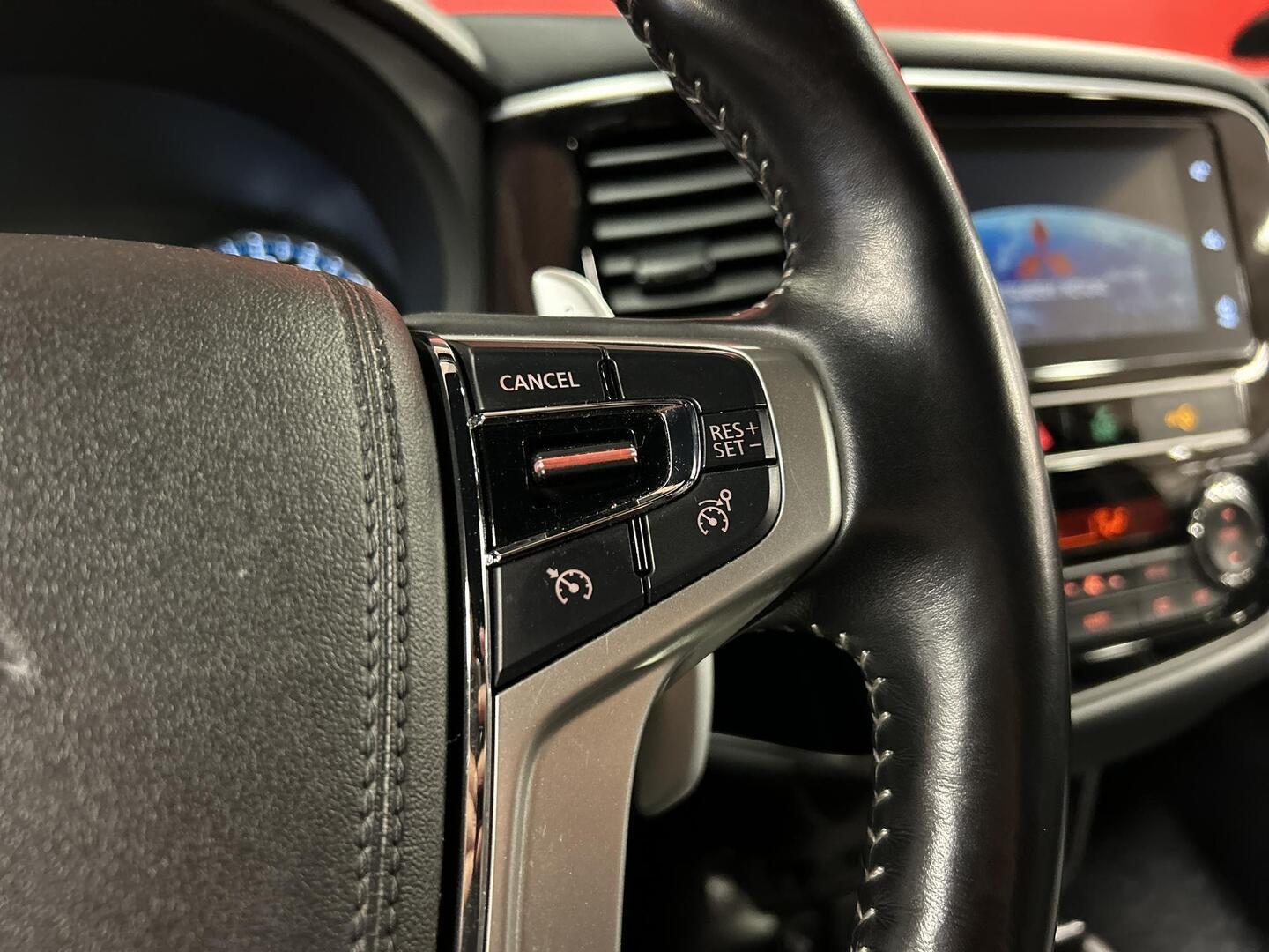 MITSUBISHI Outlander PHEV 2019