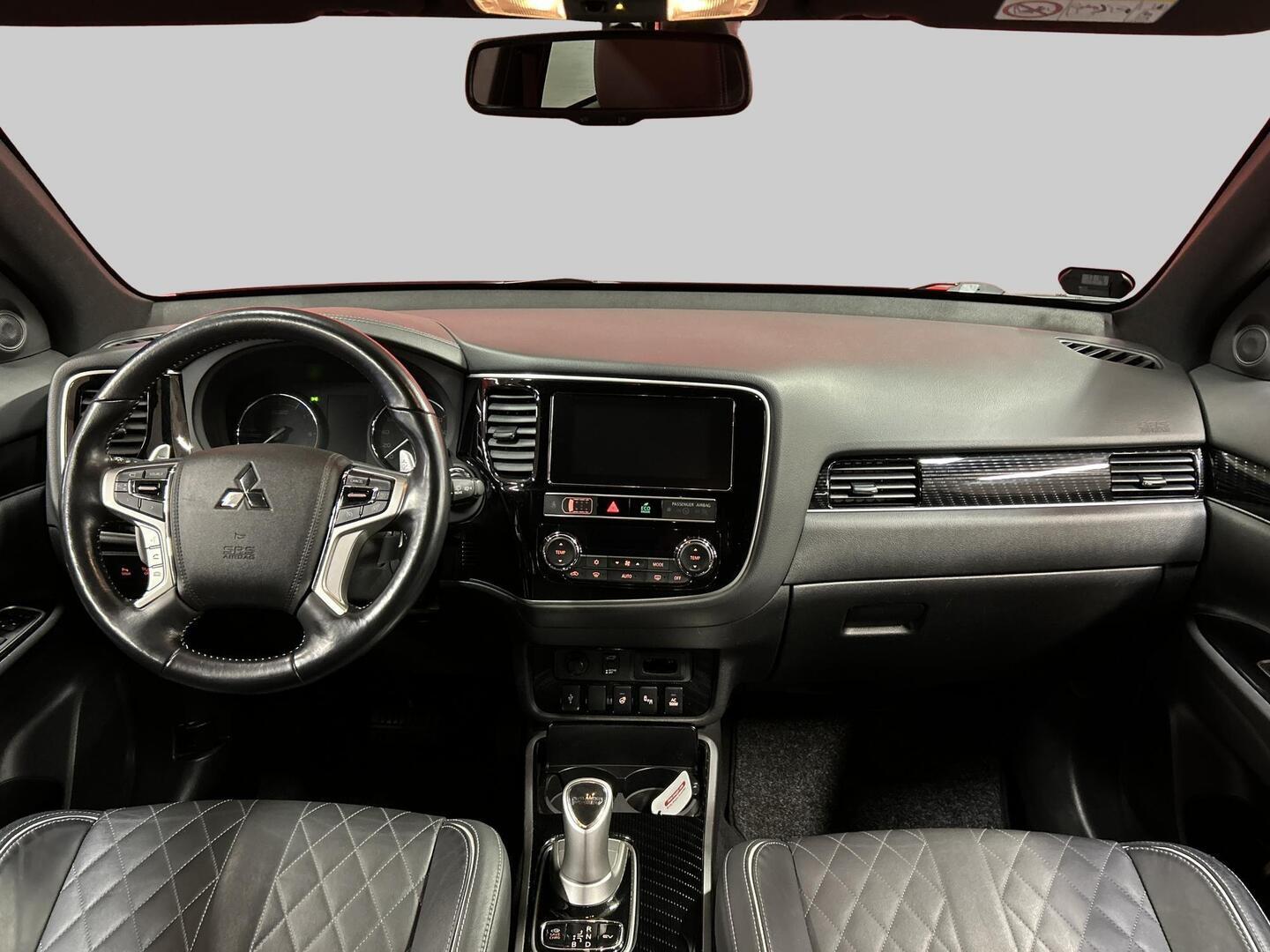 MITSUBISHI Outlander PHEV 2019