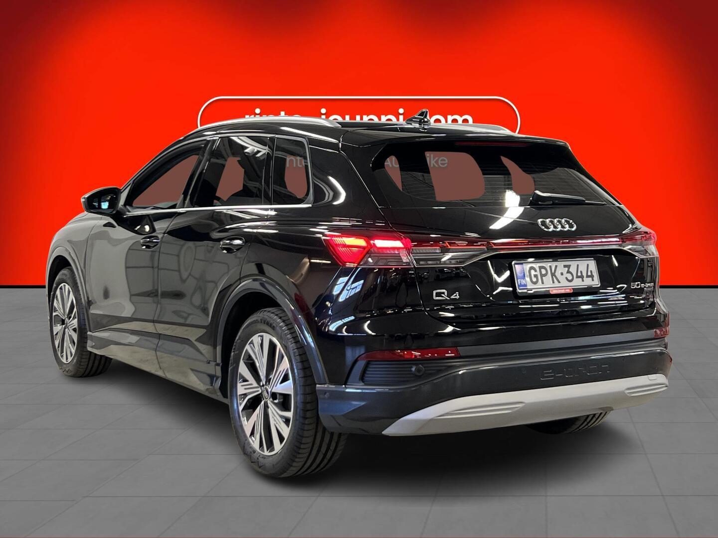 AUDI Q4 e-tron 2023
