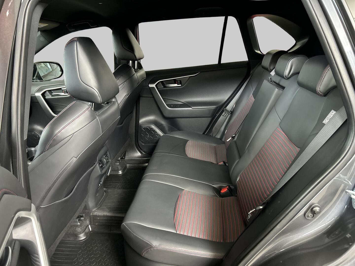 TOYOTA RAV4 PLUG-IN 2021