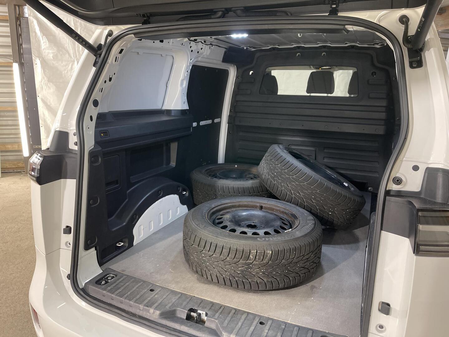VOLKSWAGEN ID. Buzz Cargo 2023