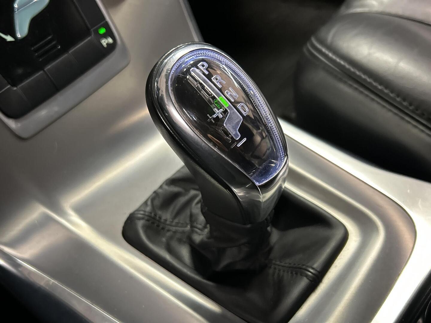 VOLVO V70 2013