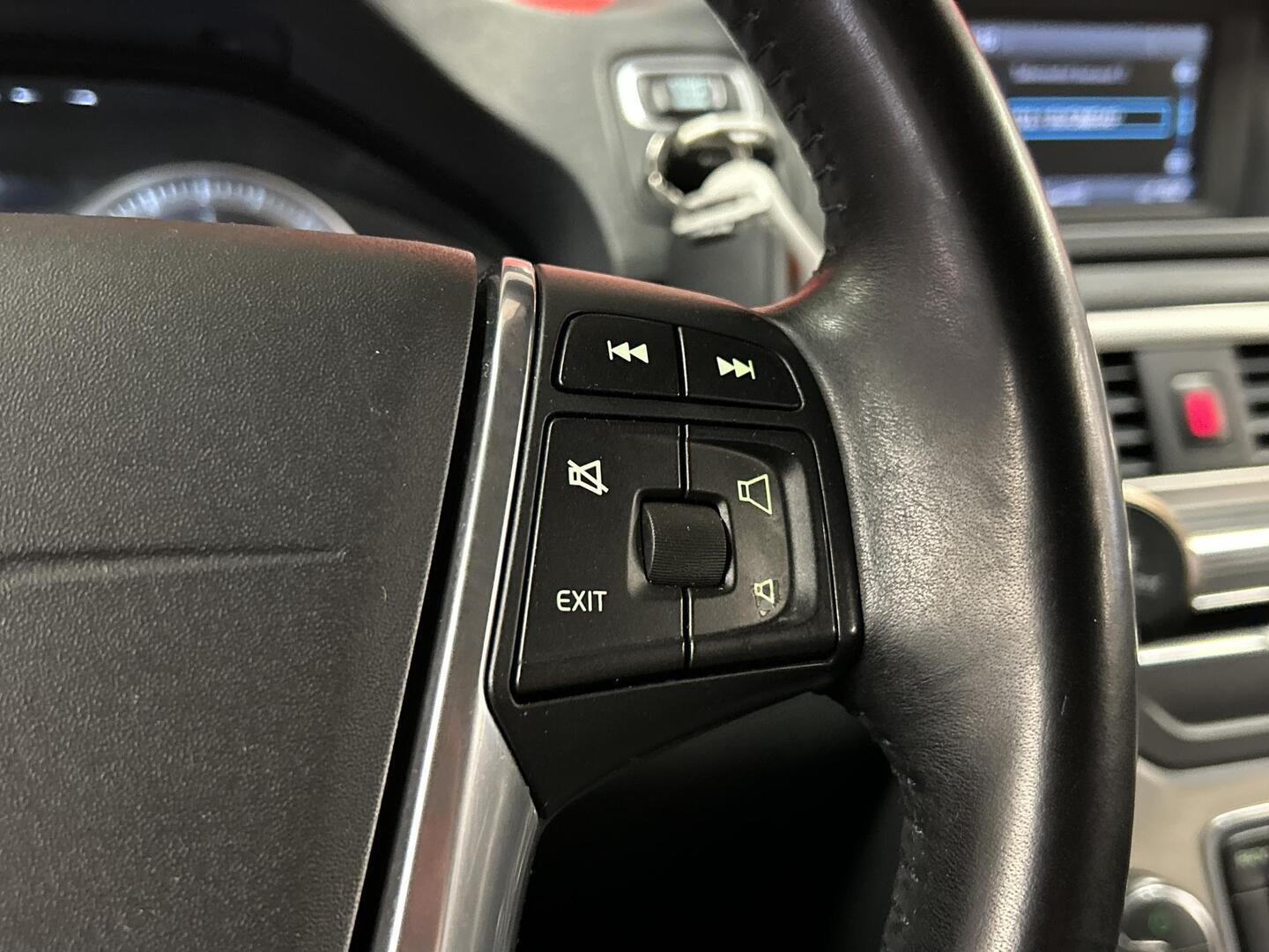 VOLVO V70 2013