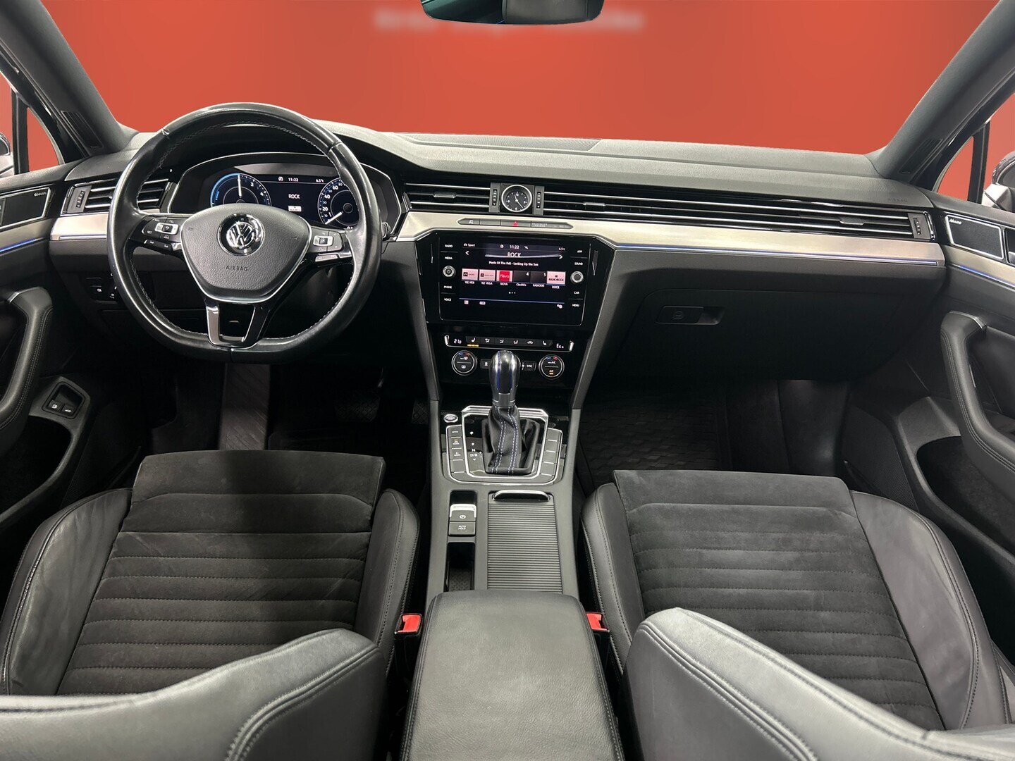 VOLKSWAGEN PASSAT 2018