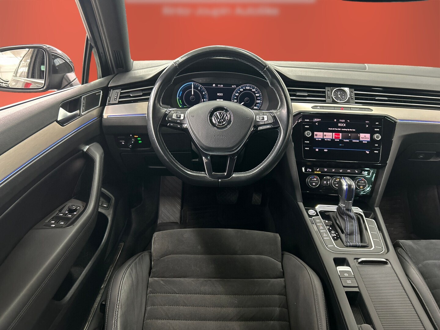 VOLKSWAGEN PASSAT 2018