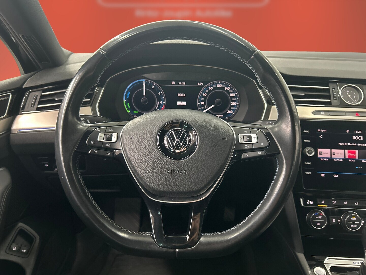 VOLKSWAGEN PASSAT 2018