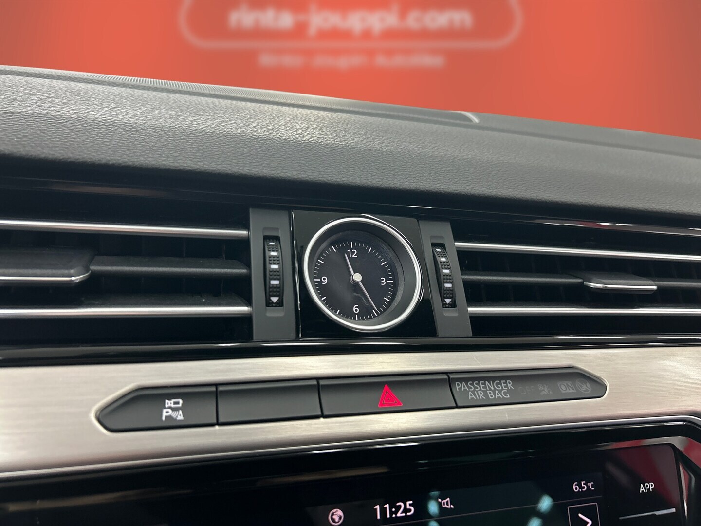 VOLKSWAGEN PASSAT 2018
