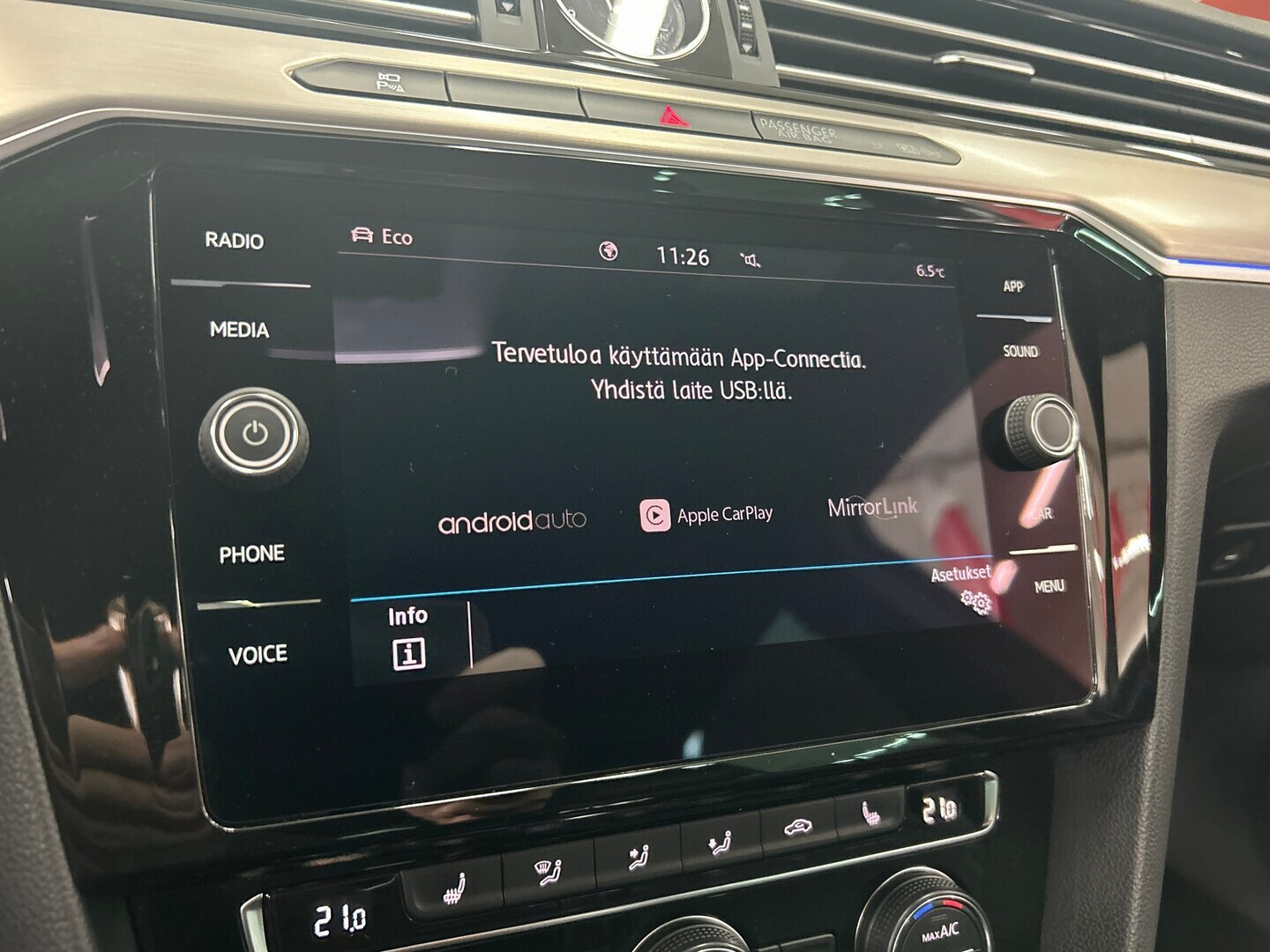 VOLKSWAGEN PASSAT 2018