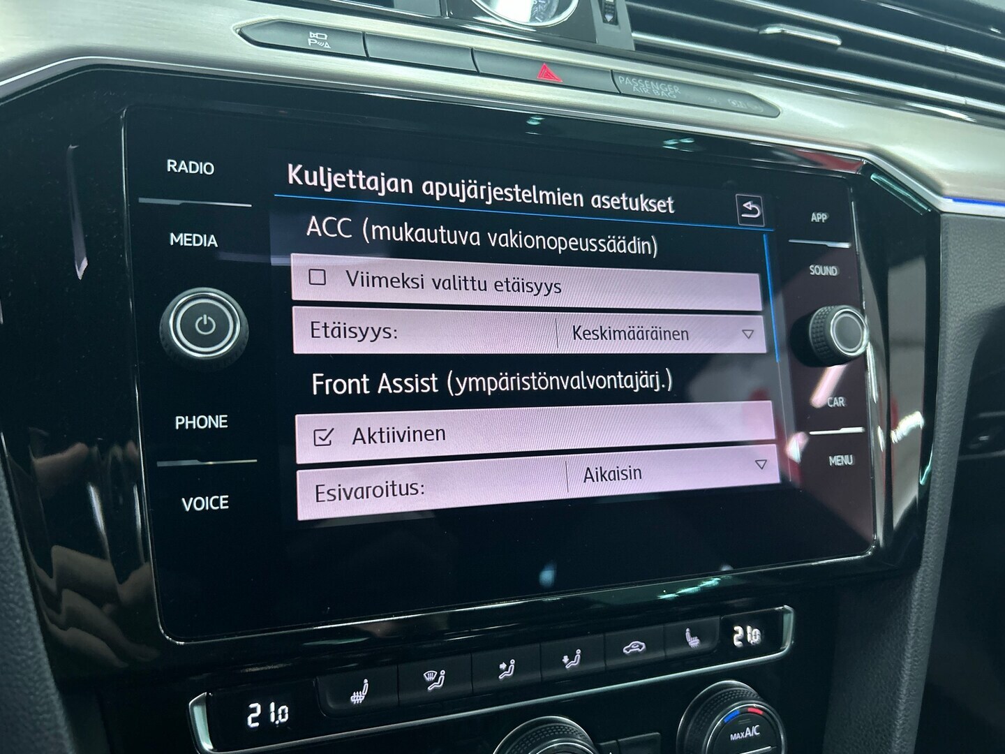 VOLKSWAGEN PASSAT 2018