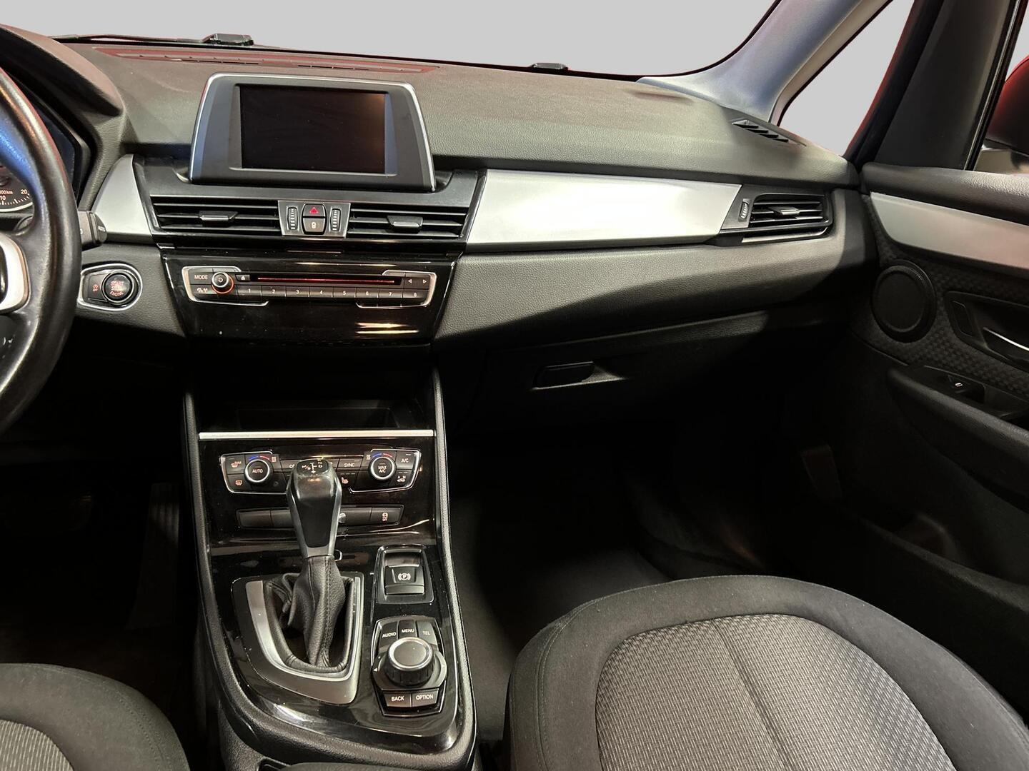 BMW 220 2016