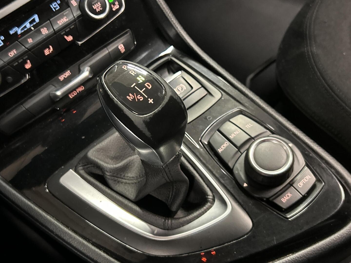 BMW 220 2016