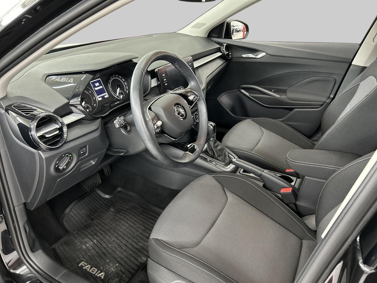 SKODA Fabia 2023