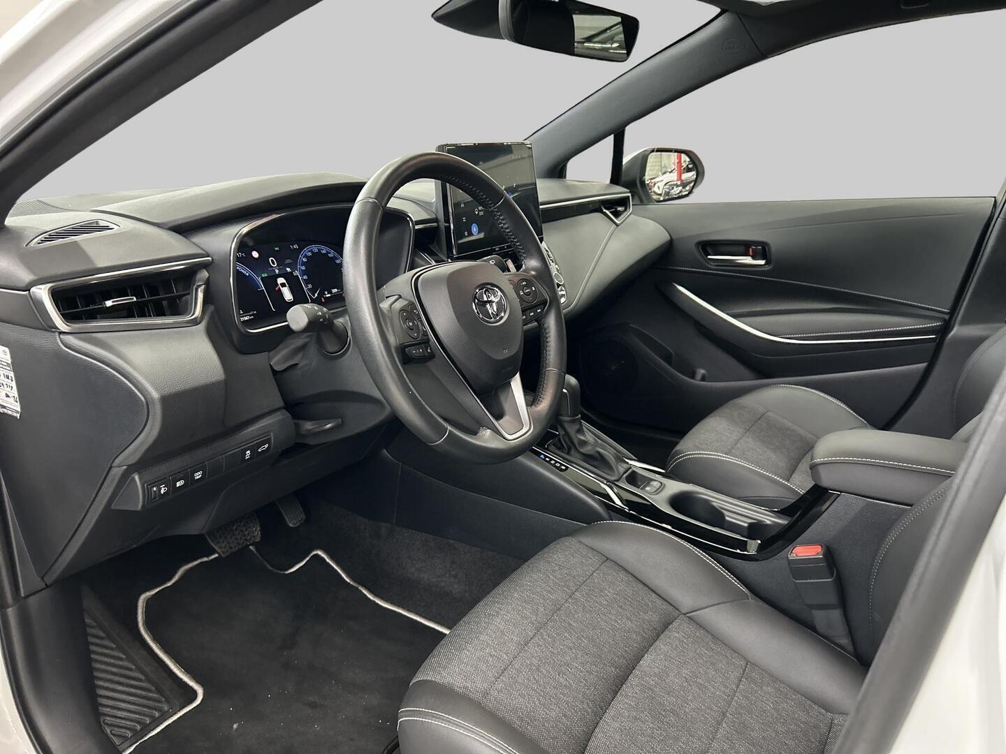 TOYOTA COROLLA 2024